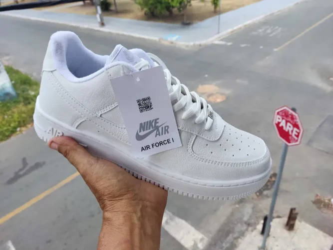 Tênis Nike Air Force