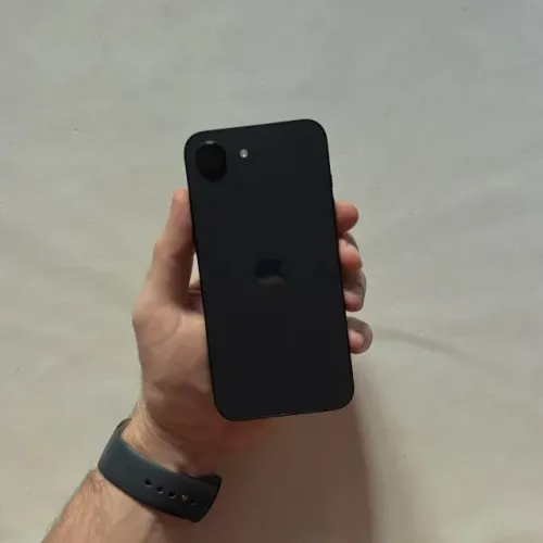 iPhone 16E 128GB (Impecável)