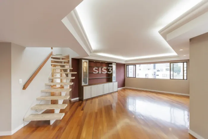 Cobertura duplex à venda no Edifício Theodoro Locher, 4 suítes, 3 vagas| Juvevê