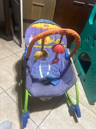 Cadeirinha de balanço