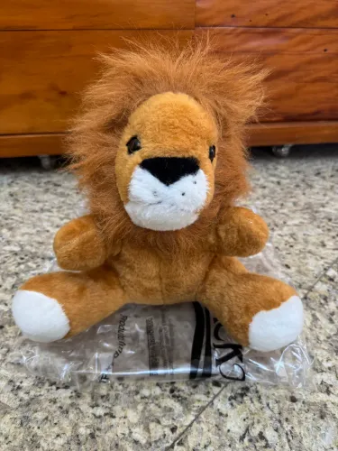 Leão em Pelúcia