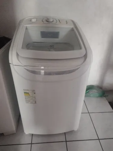 Máquina de lavar roupa Eletrolux 10k 