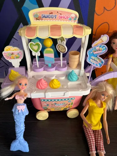 Sorveteria completa + barbie e bonecas de BRINDE!!