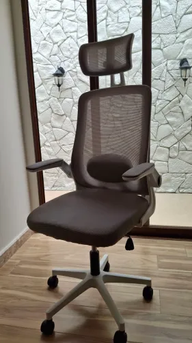 Cadeira escritório ergonômica