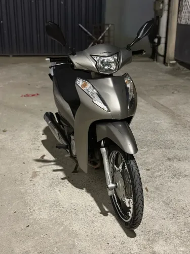 Honda Biz 110i 2024