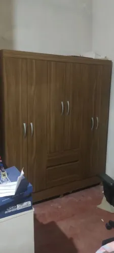 Guarda-roupas excelente estado