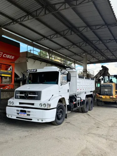 MB 1620 Caçamba Truck
