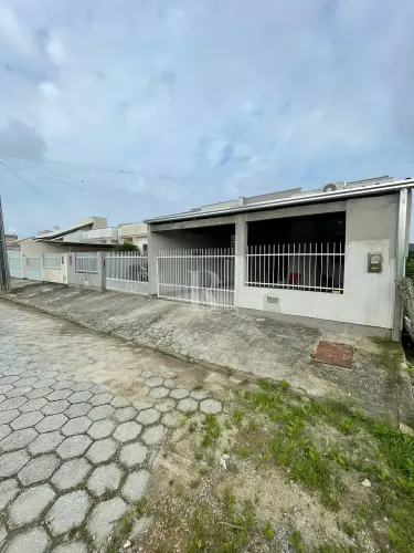 Casa para locação 2 dormitórios, Universitário, Tijucas, SC