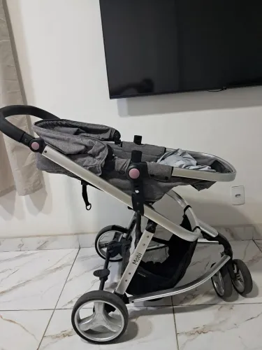 CARRINHO DE BEBÊ