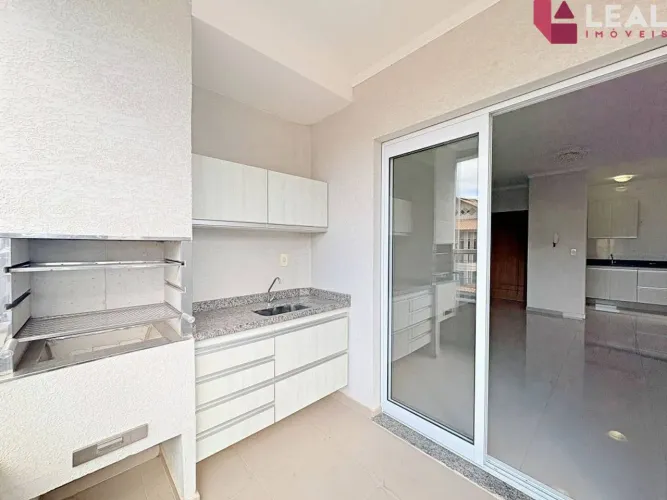 Apartamento com 2 dormitórios para alugar, 70 m² por R$ 2.500,00/mês - Guanabara - Pouso A