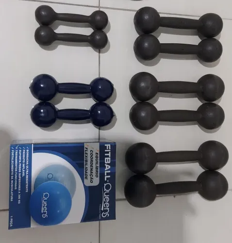 Pesos halteres musculação 