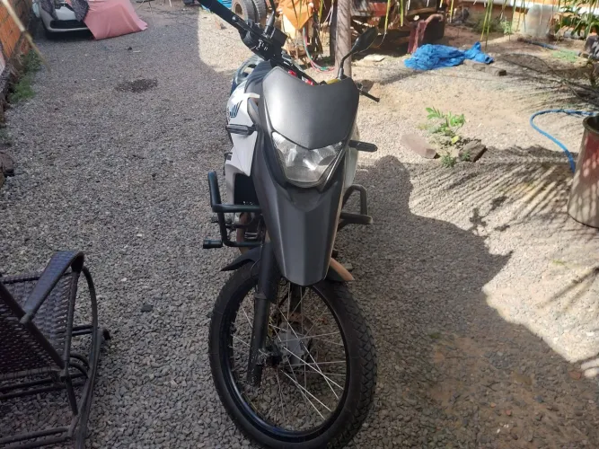 Com cabeçote da 2019( sem perigo) Moto conservada!