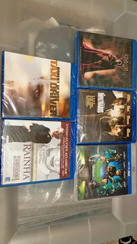 Blu-ray coleção com 78 Blu-ray todos originais em excelente estado.