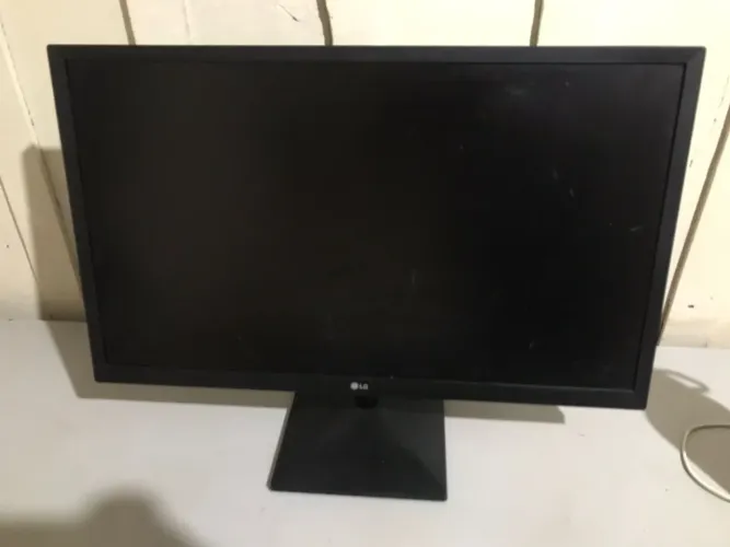 Monitor LG 23.8" Full HD IPS, 1920x1080, AMD Freesync, Widescreen, HDMI/D-Sub - 24MK430H-B