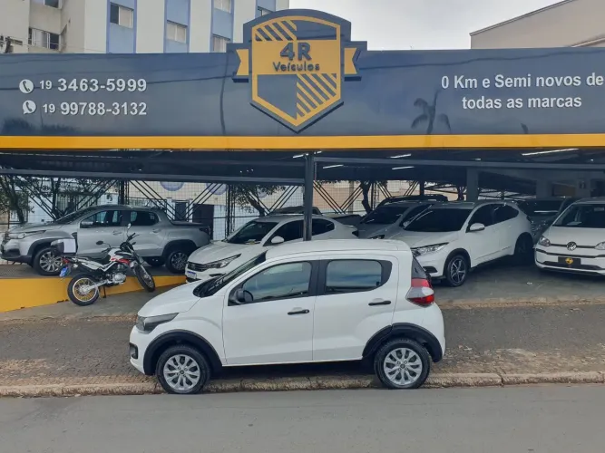 Fiat Mobi Like 1.0 Fire Flex 5P. 2024