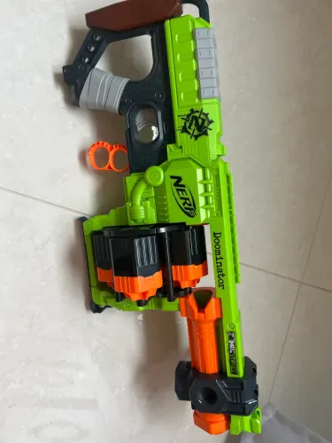 Nerf Zombie Strike Dominator