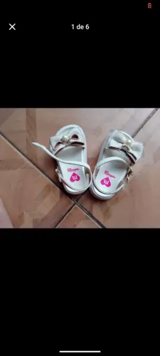 Sapatos moleca original tamanho 20