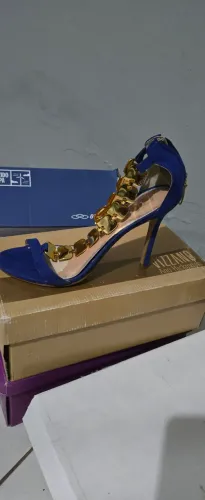 Vendo Sandália colcci azul