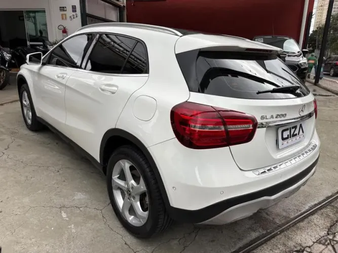 Mercedes-Benz GLA 200 Adv. 1.6/1.6 TB 16V Flex Aut. 2019