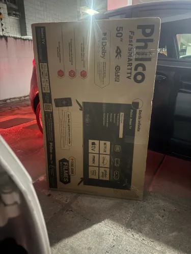 Vende-se smart tv , lacrada , Philco , 50? nunca usada
