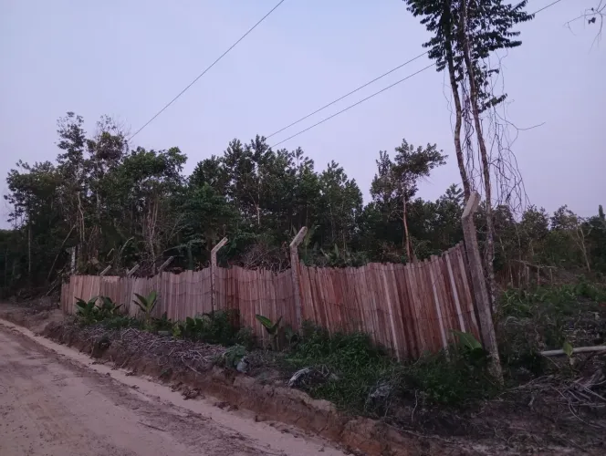 Terreno muito grande 25*100 -somente 16 mil- 