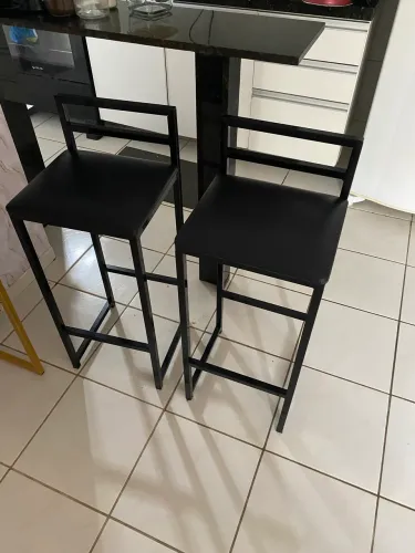 Kit 2 Banquetas Quadradas Altas Industrial Cozinha Balcão Cor Preto