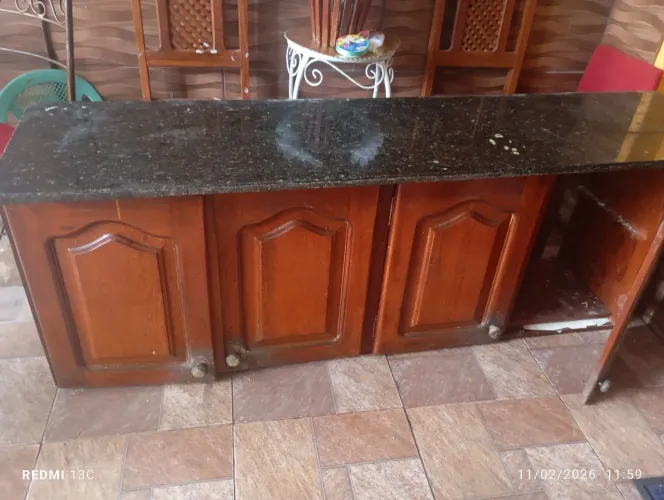 Balcão de parede ele mede 1,70 m