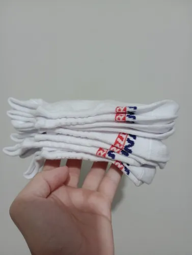5 Pares de meias novas
