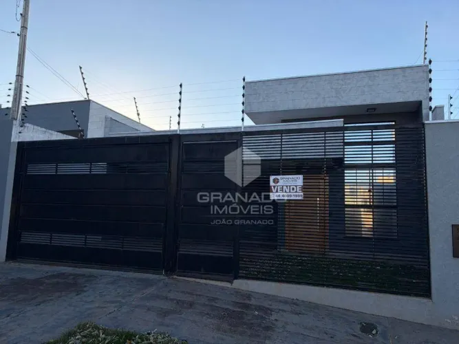 Casa com 3 dormitórios à venda, 130 m² por R$ 550.000,00 - Jardim São Clemente - Maringá/P