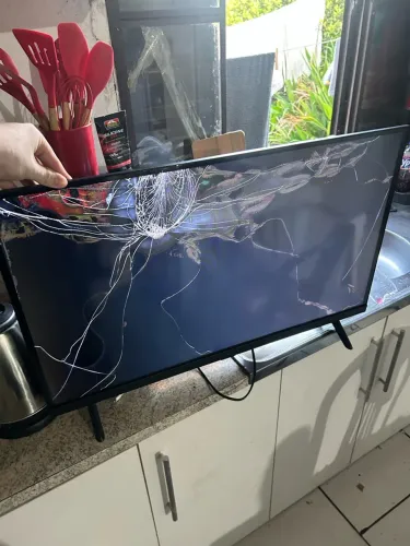 Vendo LG 32 tela quebrada