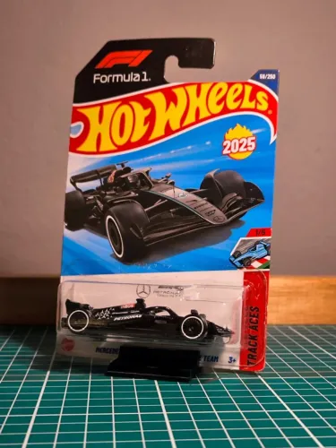Hot Wheels Formula 1 Mercedes-AMG Petronas