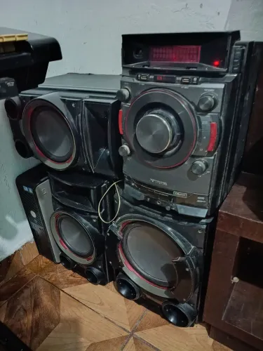 sistema de som LG, CM8330 ,som e sub está com defeito e caixas estão boas