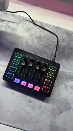 FIFINE AmpliGame SC3 PRETO