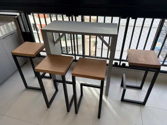 Banqueta Kit mesa e Banquetas