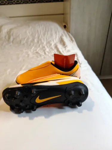 Chuteira Nike Mercurial Vapor 13 Club Infantil Campo