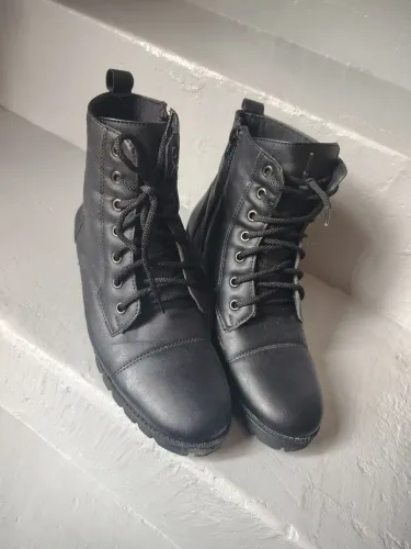 Bota tamanho 39