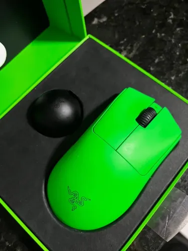 Mouse Razer Deathadder V4 Pro - Usado
