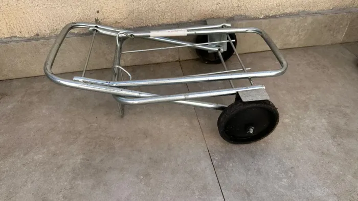 Carrinho dobrável para sacoleira