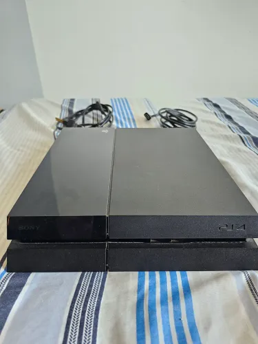 PlayStation 4 PS4 Fat 500GB + 1 Controle Original