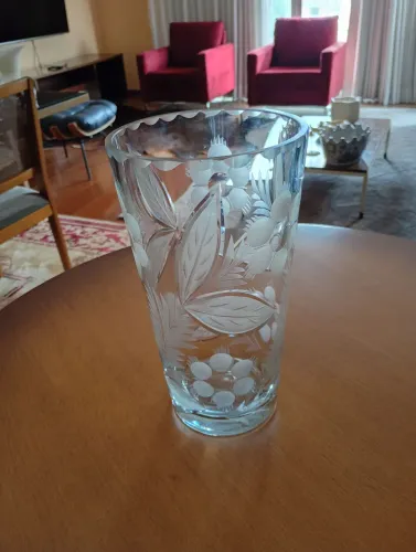 Vaso antigo alto