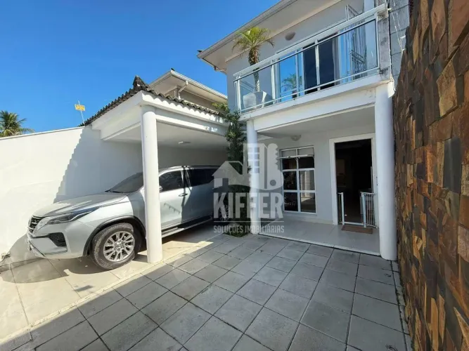 Casa moderna com 4 quartos (Sendo 1 no térreo) à venda, 202 m² por R$ 1.550.000 - Piratini