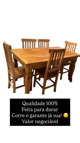 Mesa rústica de madeira 