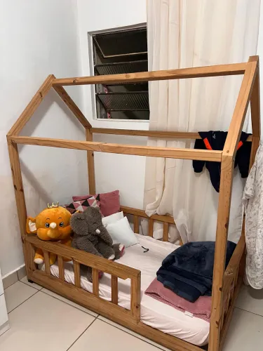 Cama montessoriana