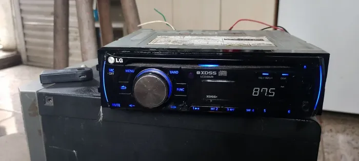 rádio automotivo LG Lcs500un