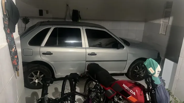 Volkswagen Gol Geração III Plus 1.0 MI 16V Gasolina Mec. 4P 2005