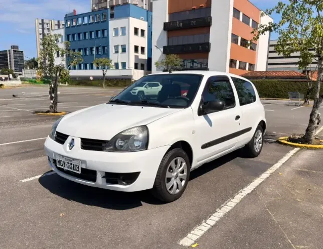 Renault Clio Campus Hi-flex 1.0 16V 3P 2010