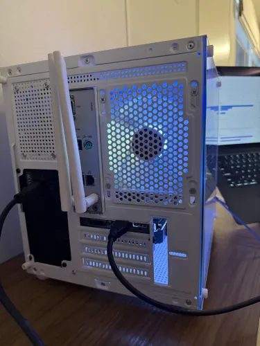 CPU I5 12 TH , 16 GB RAM, RTX 2060 SUPER 8 GB VRAM , 500GB NVME