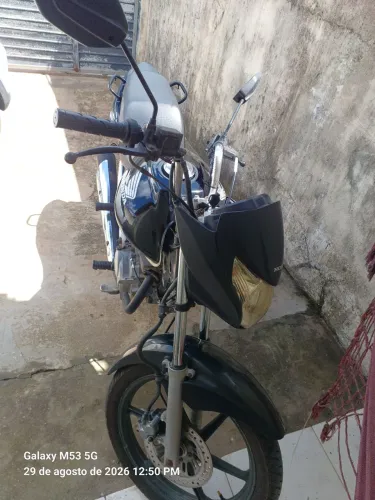 Titam 150 2011 peneus recém comprados moto muito boa e desejada