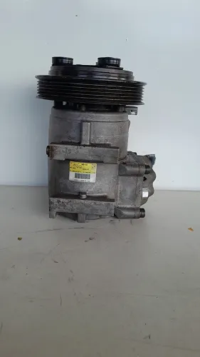 Compressor do ar condicionado Ford Fiesta 1.6 Zetec Rocam