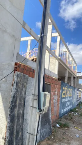 Pedreiro empreiteiro